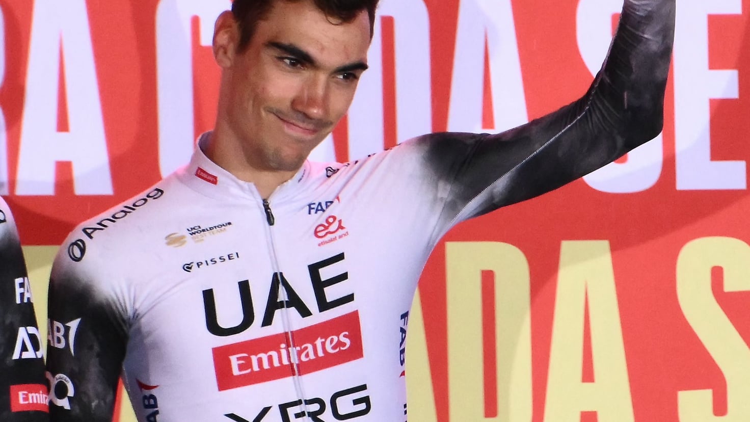Vuelta a España 2025 Torino'da Başladı: Takımlar Tanıtıldı, Heyecan Dorukta!