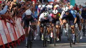 Vuelta a España 2025 1. Etap Sonuçları: Jasper Philipsen Büyük Sprint Zaferini Elde Etti