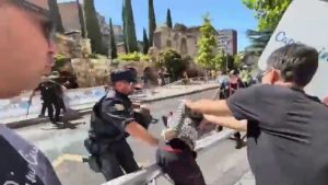 Vuelta 2025'te Maksimum Gerilim: Çifte Gözaltının Şiddetli Anları Böyle Yaşandı