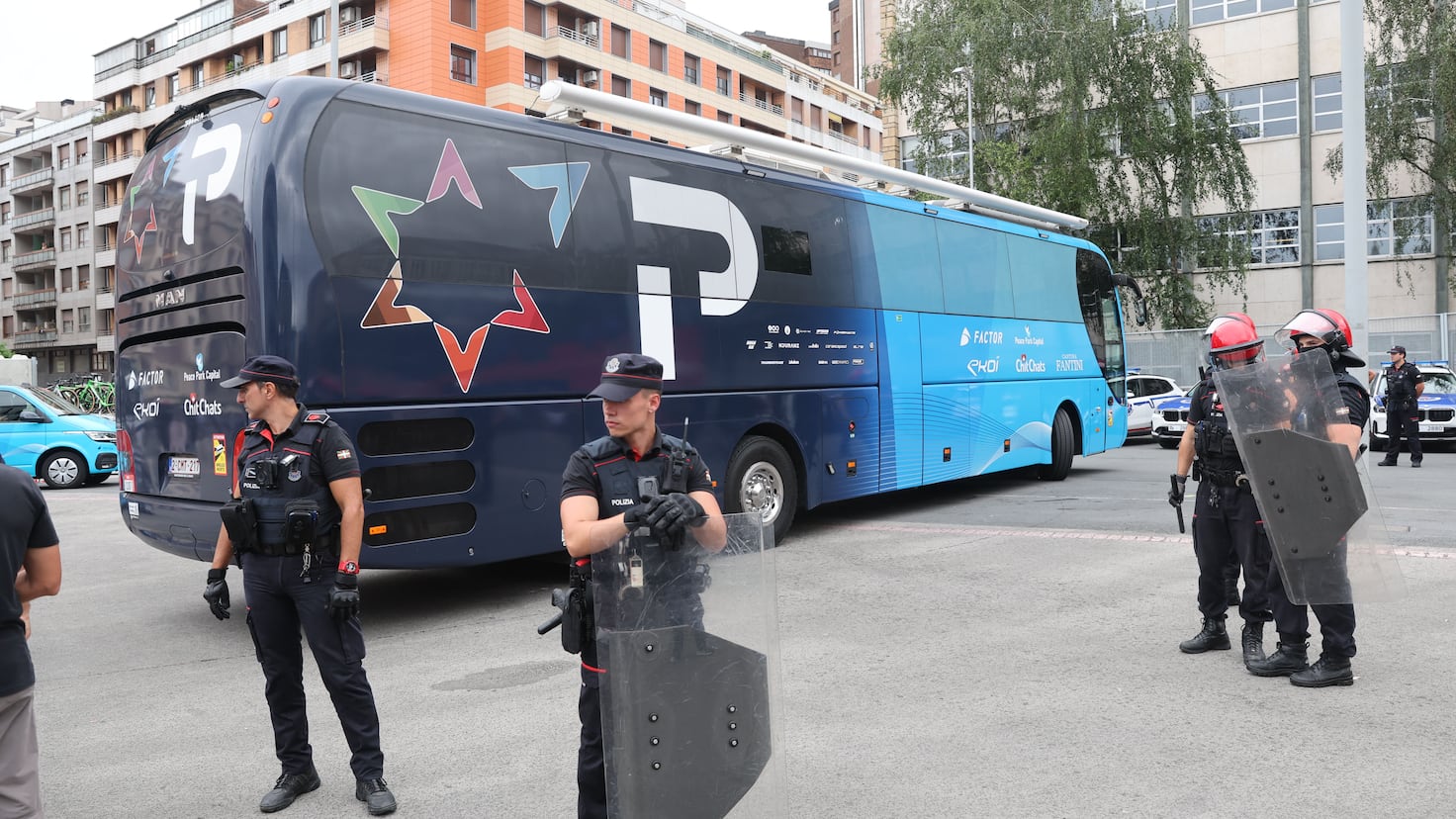 İsrail La Vuelta Bisiklet Yarışından Çekilmeli: Artan Tartışmalar