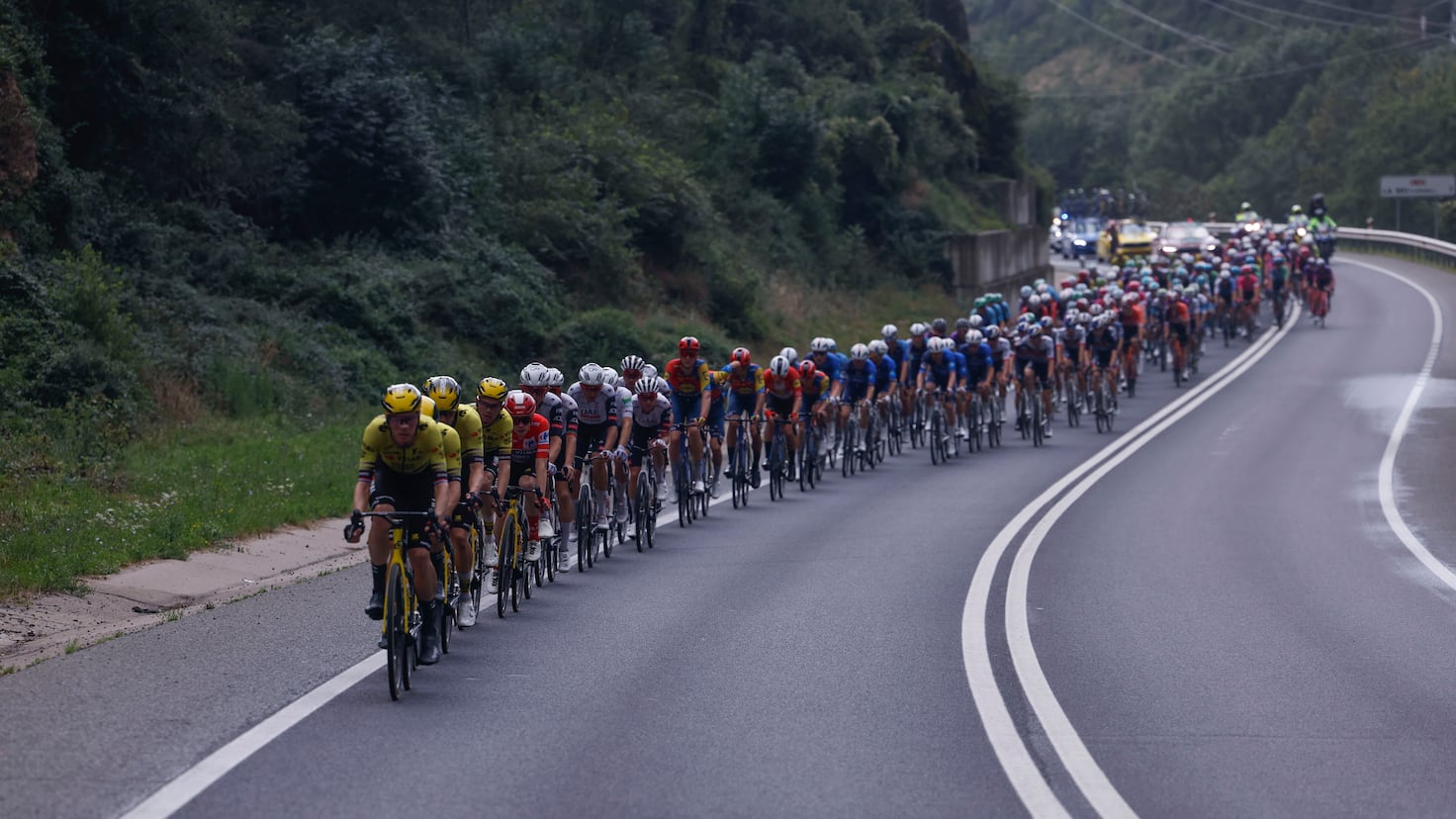 Vuelta a España 2025 10. Etap Canlı Yayın İzle: Sendaviva - Larra Belagua Etabı Bugün Online