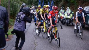 Vuelta a España 2025 16. Etap Fotoğrafları: Protesto ve Gerilimle Geçen Yarıştan Özel Kareler