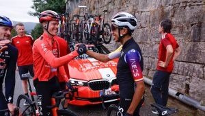 Bernal, Protestolarla Gölgelenen Dramatik Finişte Landa'yı Geride Bıraktı