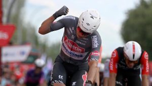 Tour Şampiyonu Vingegaard'da Yaralanma Endişesi