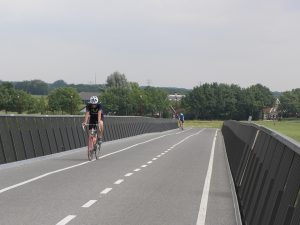 [bike racing]