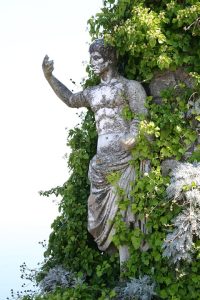 [Quebrantahuesos y Treparriscos]