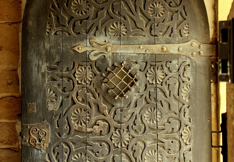 [Quebrantahuesos y Treparriscos]