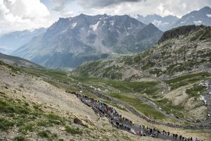 2026 Tour de France Etapları: L'Étape Kadınlar Zwift'te İkonik Dağ Zirveleri Fethediyor