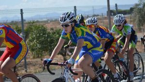 Asturya'nın Kadın Bisikletinin Tohumu Viella: Koşucular Okulu... ve Yorumcu Fabrikası!