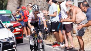 {"error":"402 This request requires more credits, or fewer max_tokens. You requested up to 8000 tokens, but can only afford 24. To increase, visit https://openrouter.ai/settings/credits and add more credits"}